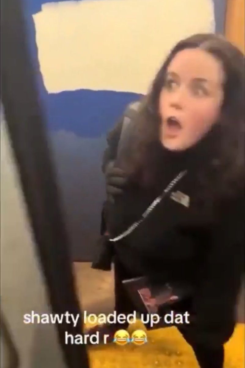 b0yprisoner's tweet photo. @elisewilshaw A cara dela lkkkkkkkkk https://t.co/qqHslF7CMS