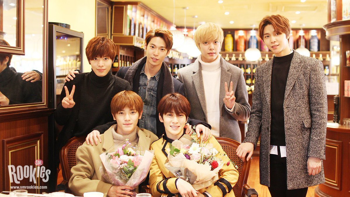 형아반 막둥이는 복무중에도 커여움 당하는군아..