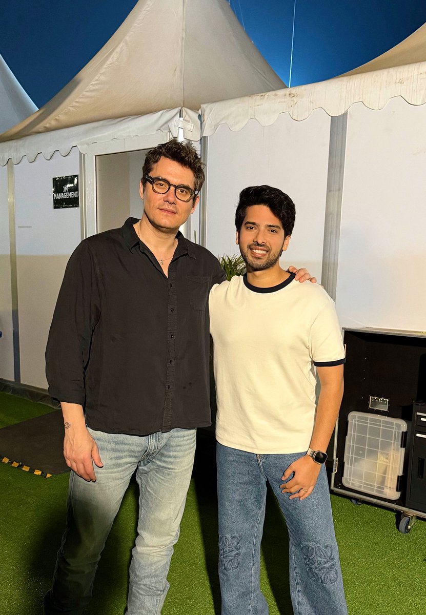 ARMAAN ✦ tweet media