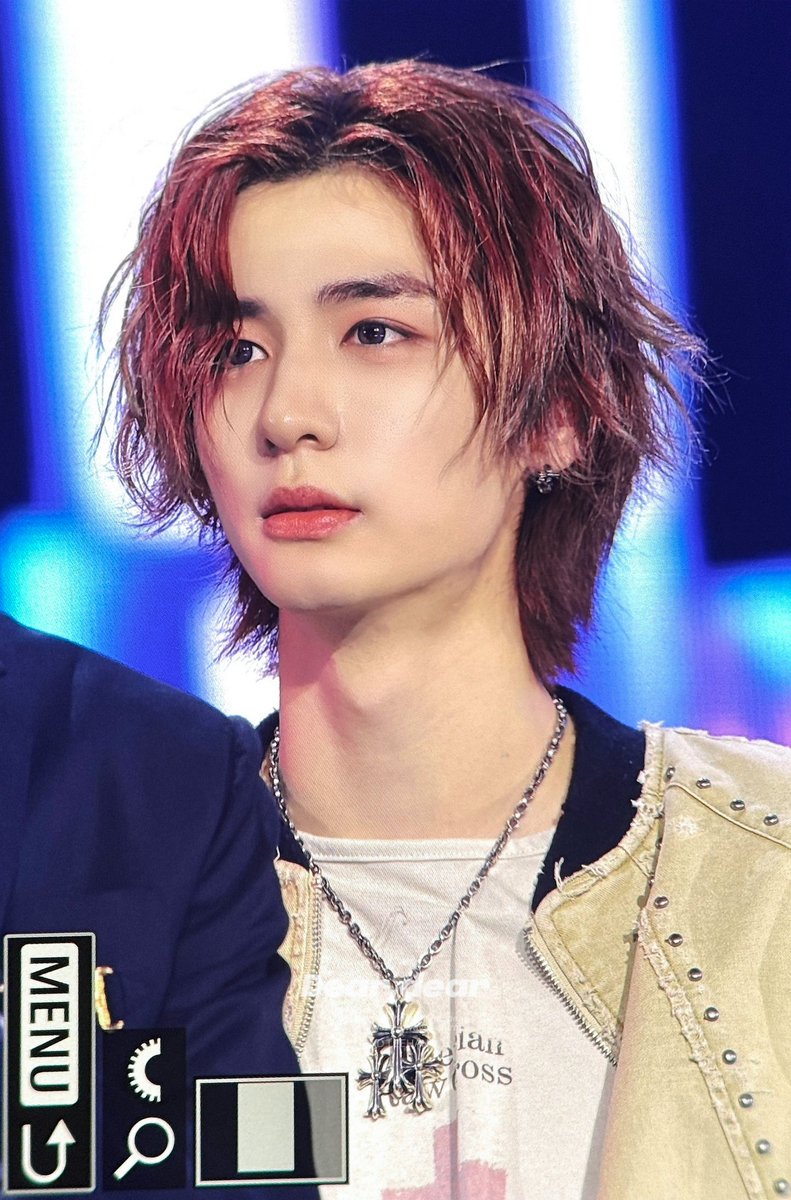 260211 디어워즈
오늘 참 잘생겻다아...

#LEEHAN #이한 #김동현
#BOYNEXTDOOR #보이넥스트도어