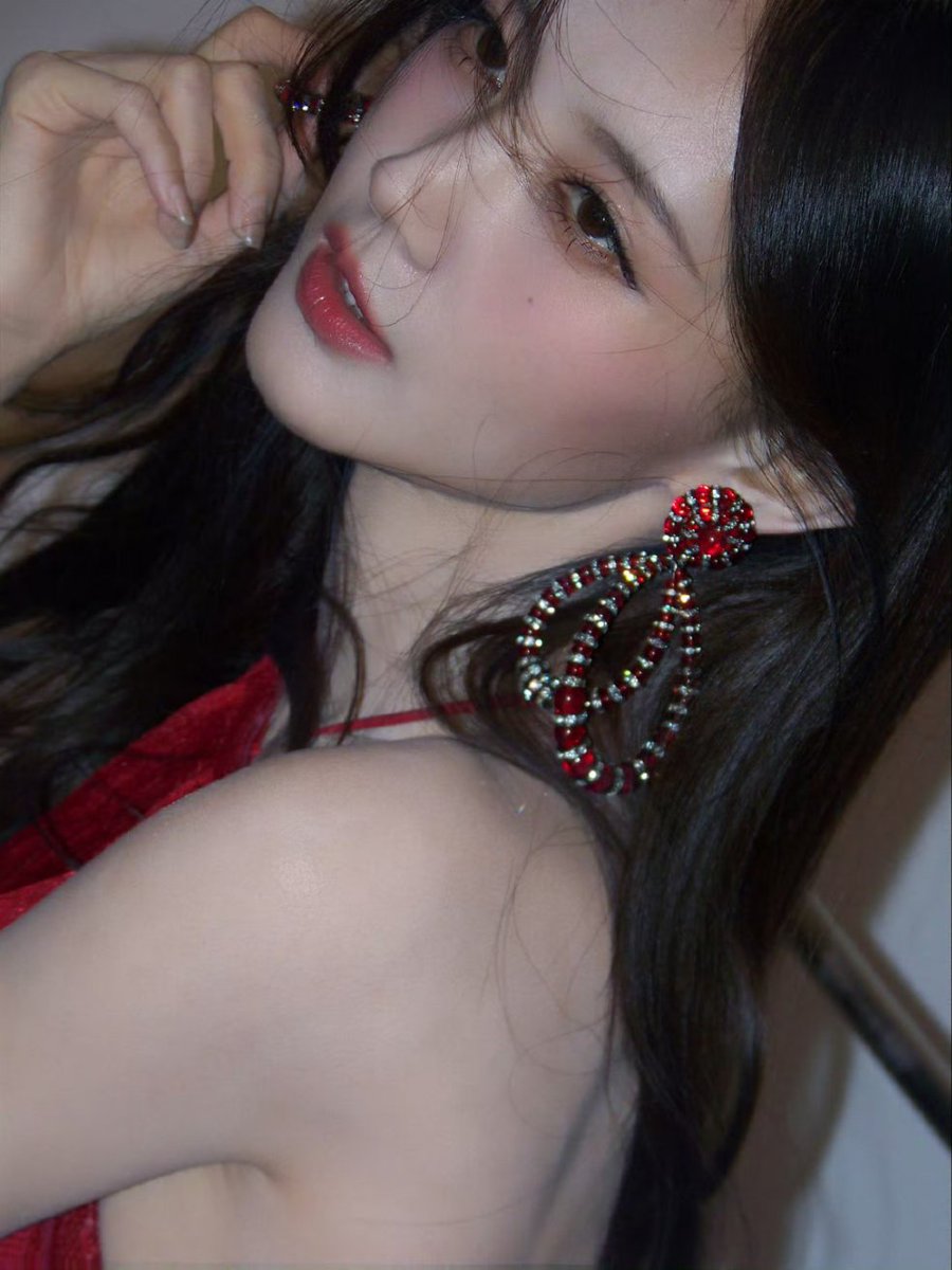 li yitong archive tweet media