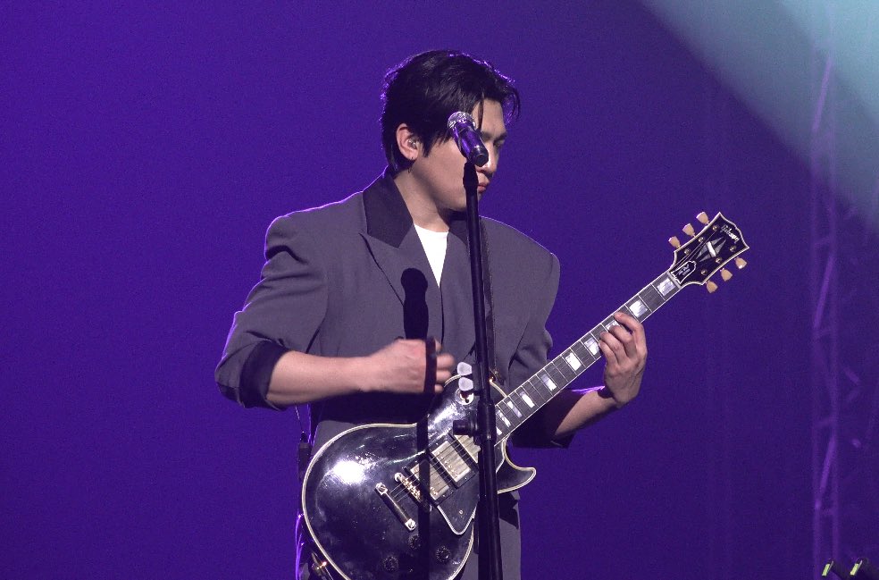 정면뷰의 유일한 단점
ㄴ 마이크도 정면이다