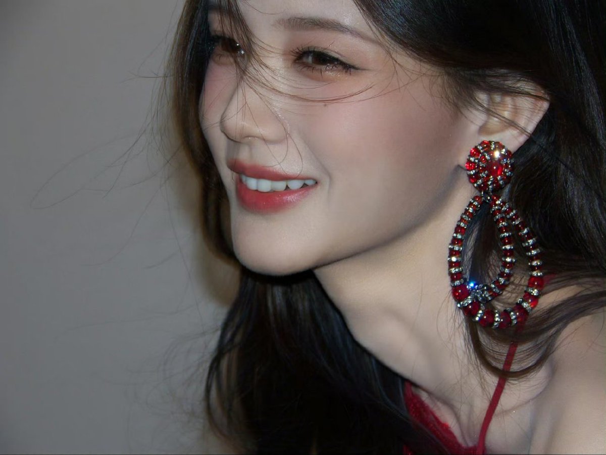 li yitong archive tweet media