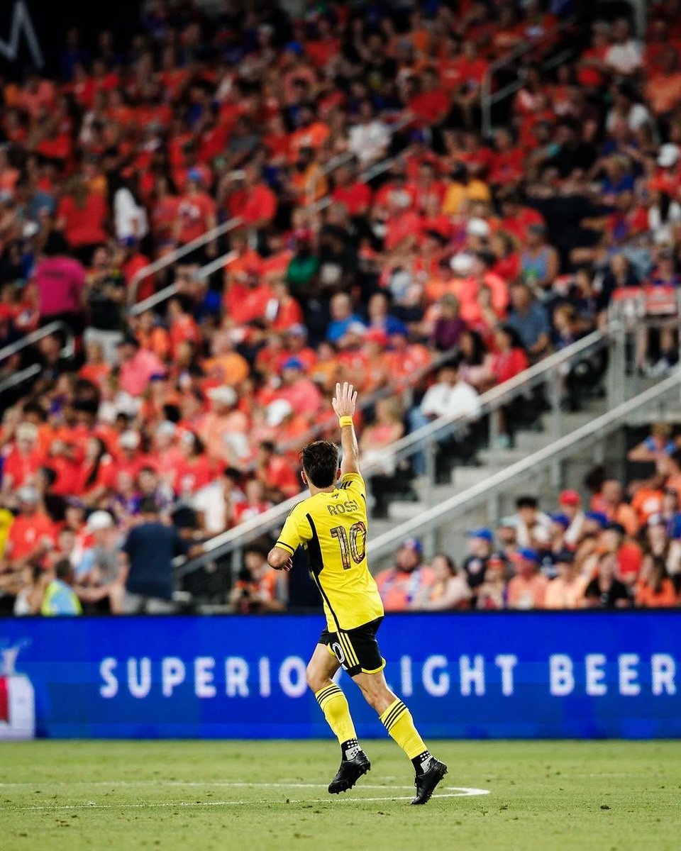 1️⃣0️⃣ days until kickoff! 🦖 #Crew96