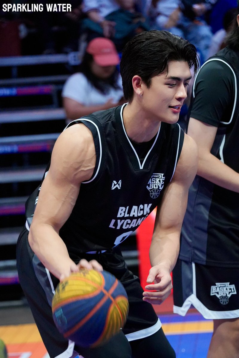 Joss in play
Pt. 3

#3Fight3BasketBoySS2M2xJossGawin 
#JossWayar