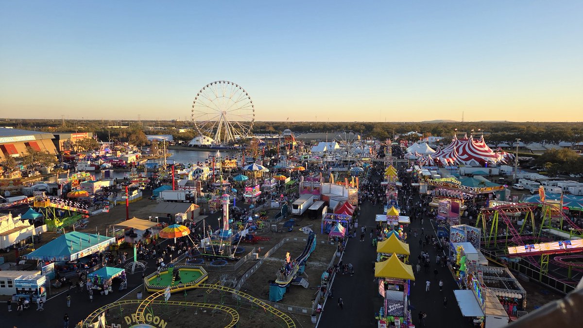 jkwana's tweet image. The Florida State Fair Sunset

#floridastatefair #fair #carnival #statefair #rides