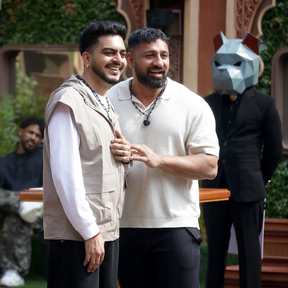 DEEPAK BALOT🍁 tweet media