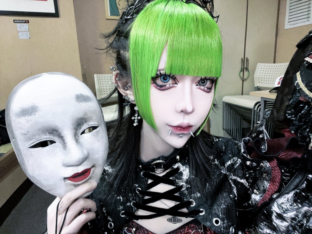 髄狂アク (@aku_mazari) / Highlights / X