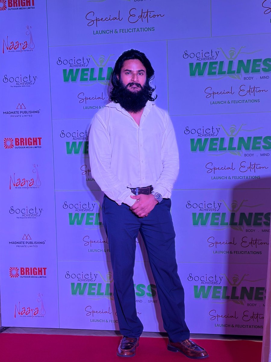 AmanDeepWalia2's tweet photo. T-857 #Jaana #Identity ...!!!???
Vo Pehchan jise bananye mai, 
Har Saans mai, 
Tu Rhe...

Society Achievers Wellness Special Edition Lauch &amp; Felicitation at @TajSantacruz
@TajSantacruz_
@SocietyAchievrs

#D16 #AmanDeepWalia https://t.co/FbY9MQYyCq