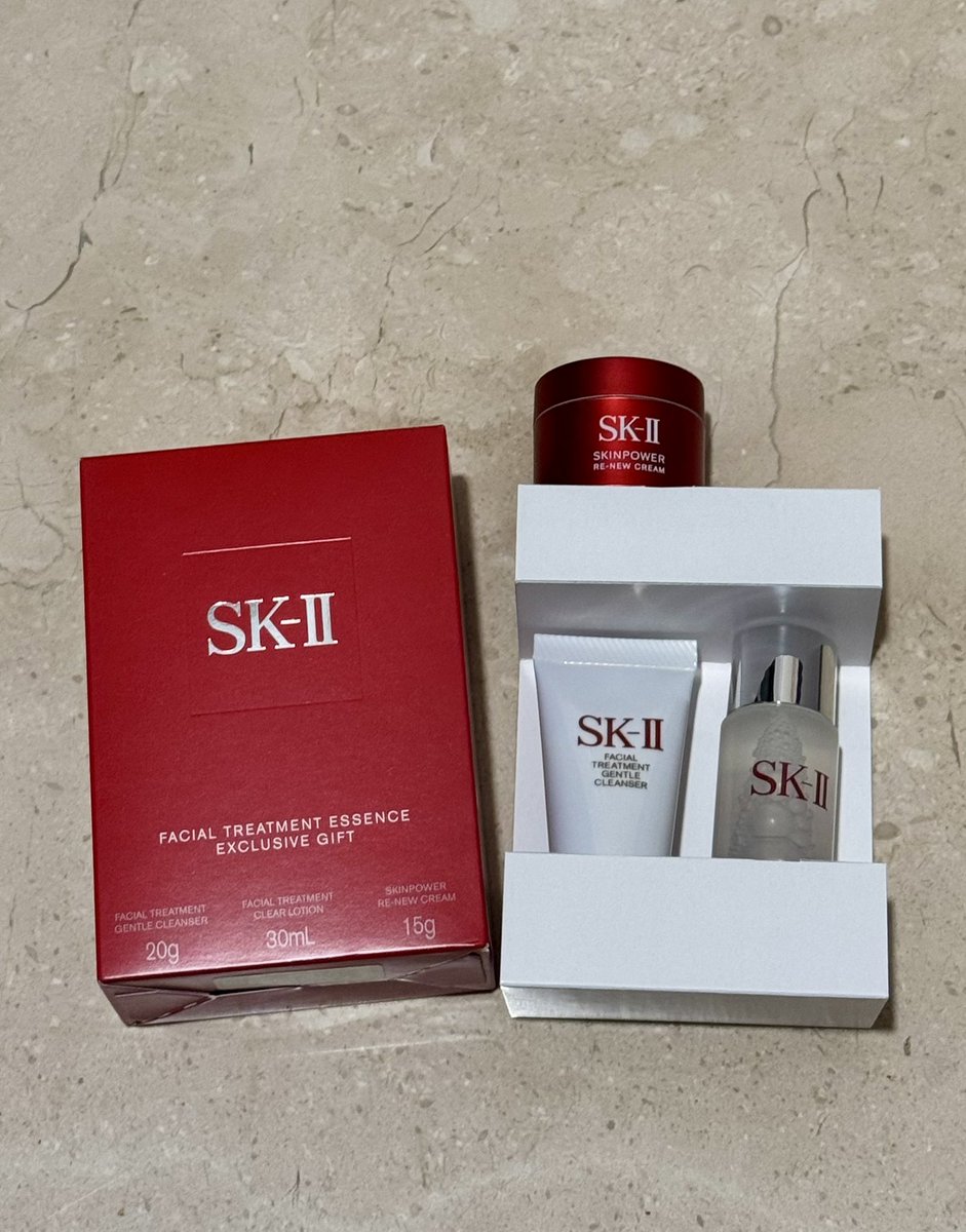NewPrelovedMdn's tweet photo. wts 
take all 530k (sk-ii gift set + ysl loveshine mini + laneige sleeping mask 20gr) 
dom medan https://t.co/hCYYpbdi64
