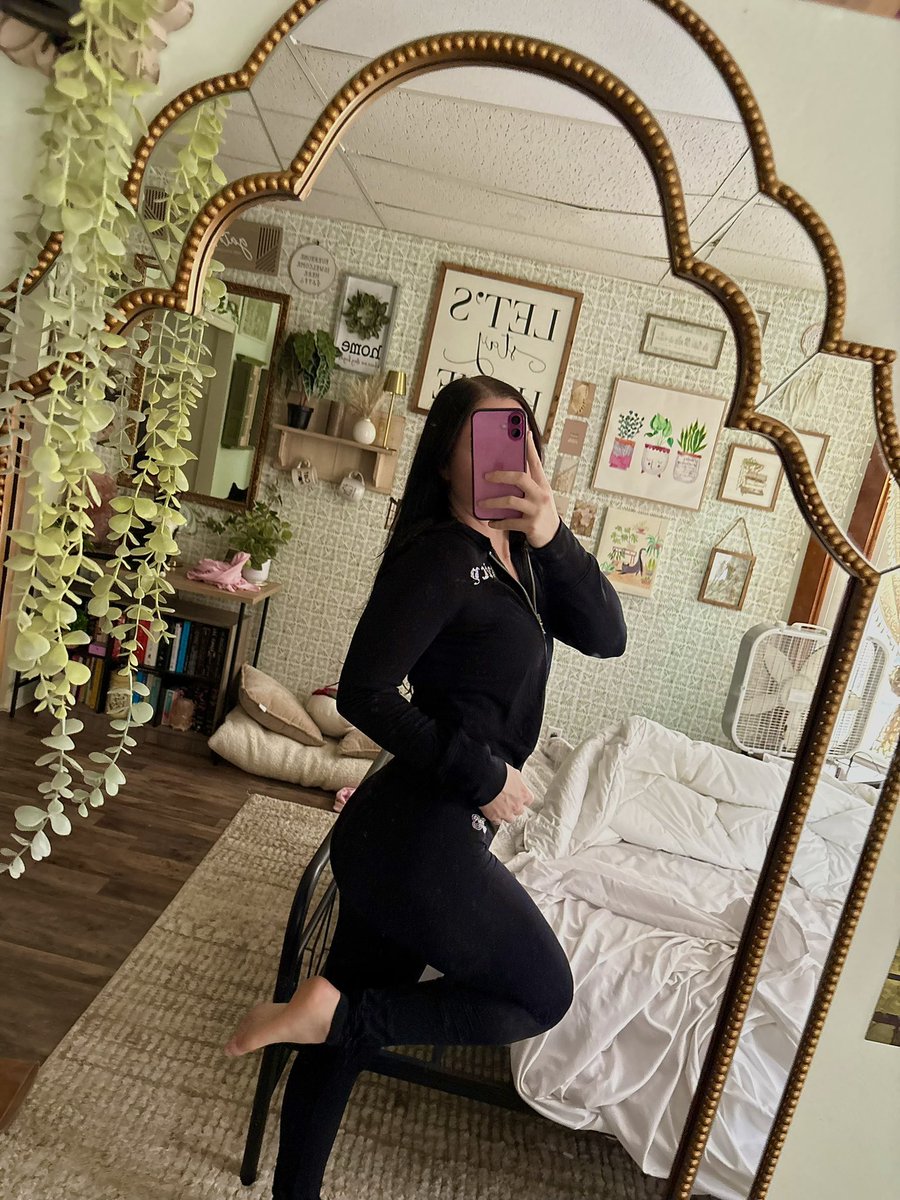 kayleyzbaby🍒 tweet media
