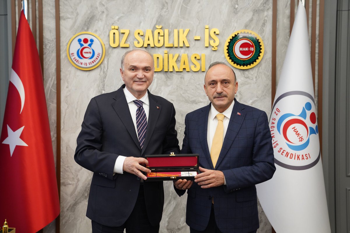 DÜZCE BELEDİYE BAŞKANI ÖZLÜ’DEN SENDİKAMIZA ZİYARET

Düzce Belediye Başkanı Dr. Faruk Özlü, Genel Merkezimizde Genel Başkanımız Devlet Sert ile bir araya geldi.

⬇
ozsaglikis.org/2026/02/11/duz…