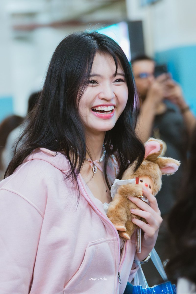 Daily Cynthia tweet media