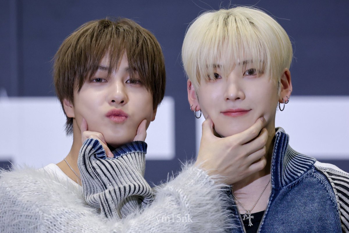 유마얼굴 덥썩 잡은거 뭔가 신기하다