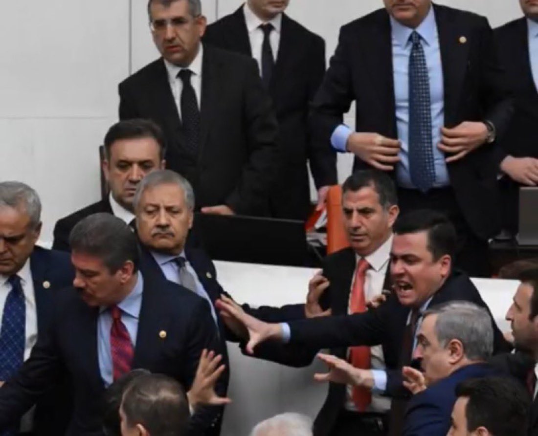 Şeref yoksunu seni babanla birlikte yargılanacaksın soysuzzzzz