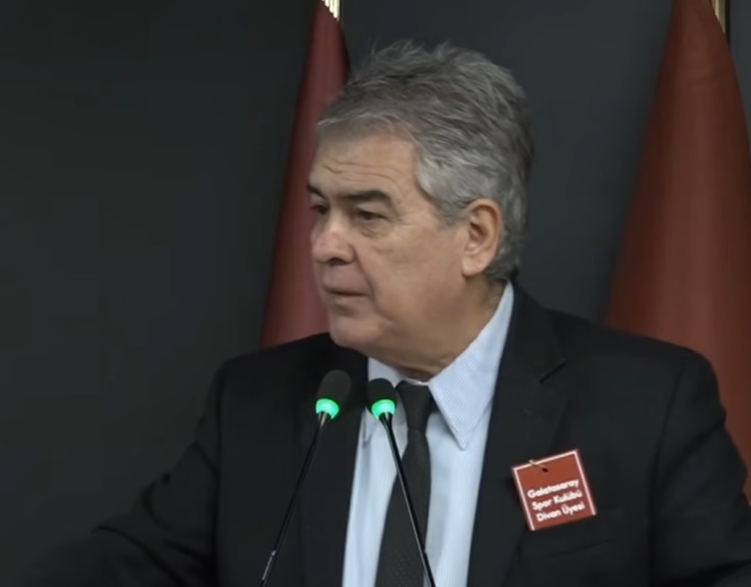 🚨 Galatasaray Divan Kurulu Üyesi Süheyl Batum: "Rakibimizin en önemlisi 4 oyuncusu. Kerem Aktürkoğlu, Musaba, Asensio, Kante. 4'ü de hukukun kurallarına yok sayarak getirilmiş. Biri bahçıvan sözleşmesiyle oynuyor. Kendileri söylüyorlar. Hatta bu sayede Asensio'nun limitini bu