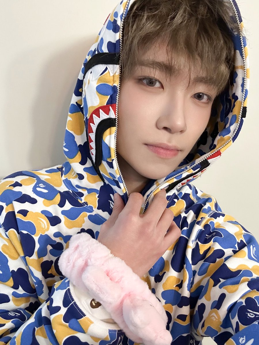 NewBeat_twt's tweet photo. [#조윤후]

오늘 하루가 느리게 갔으면! https://t.co/OStA8xCSPr