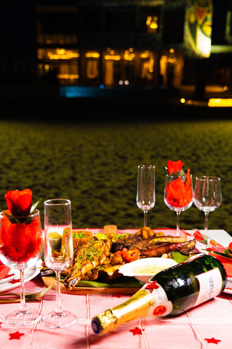 Ce samedi 14 et dimanche 15 février 2026, offrez ce qu'il y a de mieux à votre pain 🍞 sucré ! ⁣⁣⁣⁣⁣⁣
Prêts à succomber au Plateau St Valentin. 🥂🍓? Passez commande juste ici : 📱 (+228) 70 58 48 48 / 92 06 21 21.⁣⁣⁣⁣⁣⁣
⁣
#SaintValentin #Miadjoe #MiadjoeBeachResort