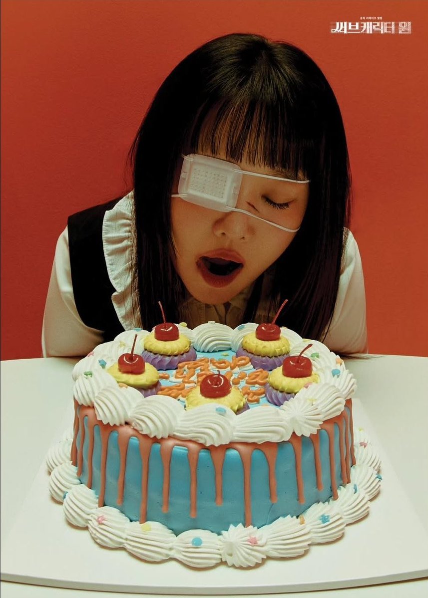 윤하야! 엄마가 그렇게 입으로 먹으먼 안된다 그랬지!!! 가서 칼이랑 포크 가져와!!!하면 식칼 들고오실 것 같음,,,,,,,,,