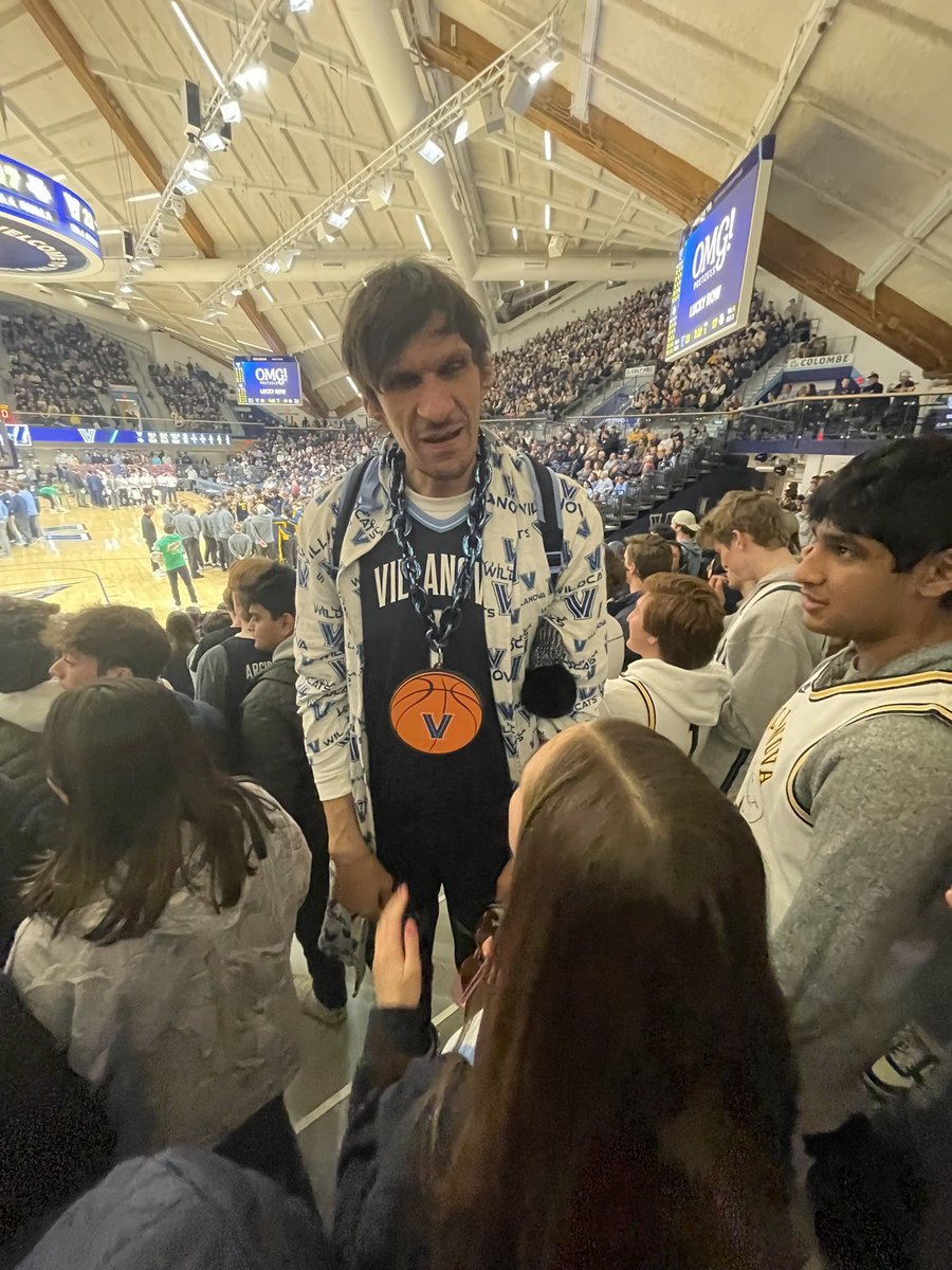 My daughter has been a huge <a href="/BobanMarjanovic/">Boban Marjanovic</a> fan since he was with the Sixers in ‘19. Loved his personality. To say she was stunned to see him in the student section at the <a href="/NovaMBB/">Villanova MBB</a> game last night would be an understatement! She got to meet him &amp; said he was awesome w/ the kids!