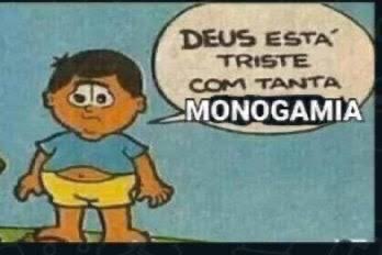 mico demais ser monogâmico no carnaval.