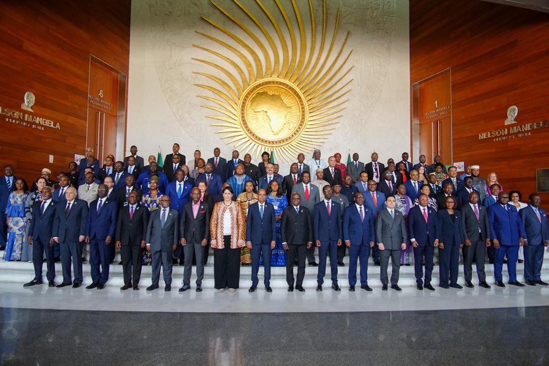IsidoreKwandja's tweet photo. RDC : LE RÉVEIL D’UN GÉANT CONTINENTAL, SOUS LE LEADERSHIP DE FÉLIX TSHISEKEDI 

Après le Conseil des droits de l’homme, le Conseil de sécurité des Nations unies, la RDC vient d'être réélue, avec 44 voix sur 48, au Conseil de Paix et de Sécurité (CPS) de l’@_AfricanUnion pour un mandat de deux ans.

Une victoire éclatante à mettre à l’actif d’une diplomatie vigoureuse et ciblée, impulsée par le président de la République, Félix-Antoine Tshisekedi Tshilombo, qui n’entend pas s’arrêter en si bon chemin. IKN

@Presidence_RDC 
@PrimatureRDC