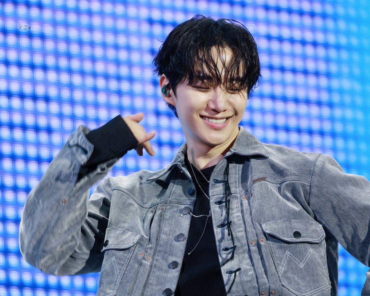 ［260125-Stunning Us］

🤙🏻🤙🏻🤙🏻

#이준호 
#leejunho 
#junho 
#李俊昊 
#ジュノ