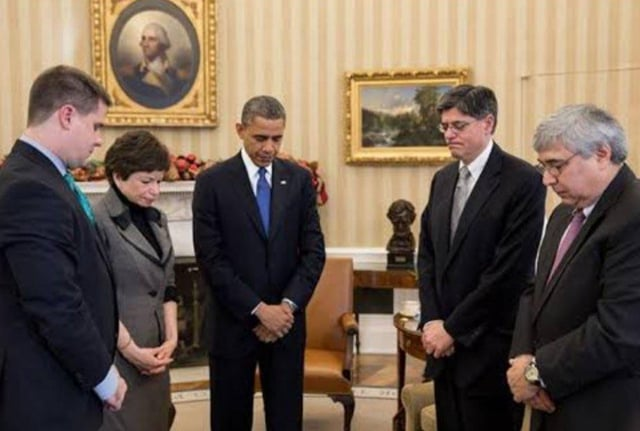 2 minutes of silence for those who missed the match. #SAvsAFG