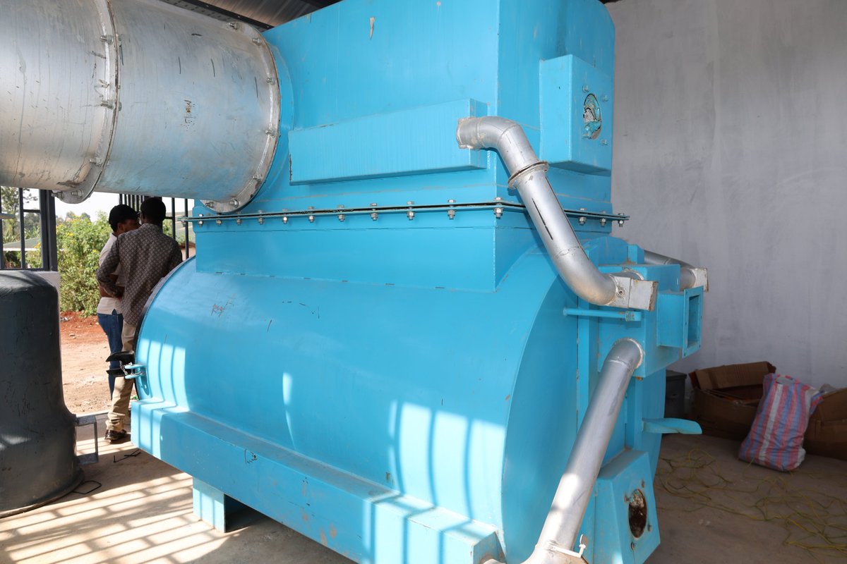 VaccinesKenya's tweet photo. The Ministry of Health, through the National Vaccines & Immunization Program, in collaboration with UNICEF/GAVI, the State Department of Public Works, and Kakamega County, is undertaking the construction, installation, and commissioning of a modern biomedical waste management incinerator at the Kakamega Regional Vaccines Store.

Once completed, the facility will safely handle medical waste from over 2,200 public and private health facilities across Kakamega County and neighboring counties. This milestone will significantly enhance environmental safety while protecting healthcare workers, patients, and the wider community.

The project is scheduled for completion by the end of February 2026.
@UNICEFKenya
@gavi

 #VaccinateToProtect 
#VaccinesSaveLives