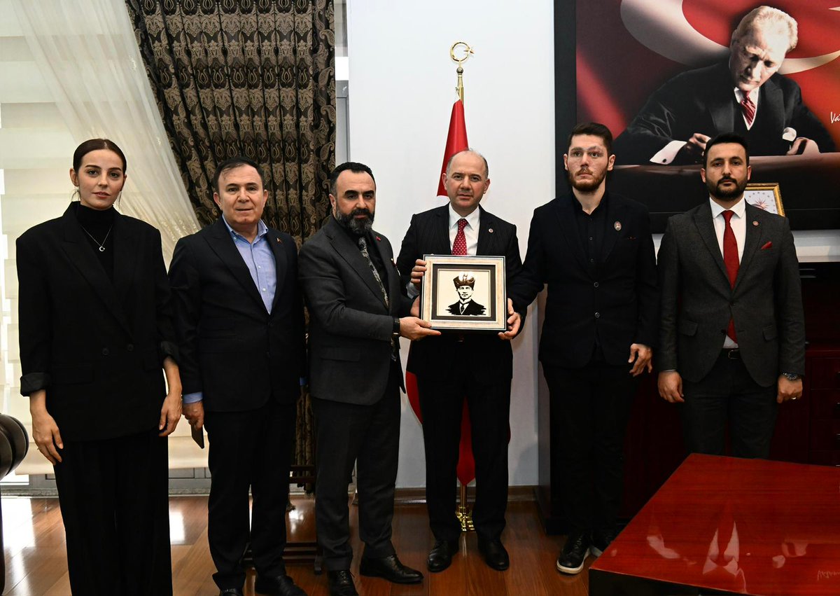 2026/1 karar sayılı Cumhurbaşkanlığı Kararnamesi ile Osmaniye Valisi olarak atanan Sayın <a href="/valiserdengecti/">Mehmet Fatih Serdengeçti</a>'ye hayırlı olsun ziyaretinde bulunduk.

Nezaket dolu misafirperverlikleri ile şehit yakını ve gazilerimize karşı hassasiyetleri için Sayın Valimize teşekkür eder,
