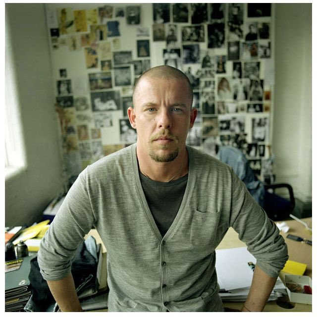 Hoy son 16 años sin Alexander McQueen.