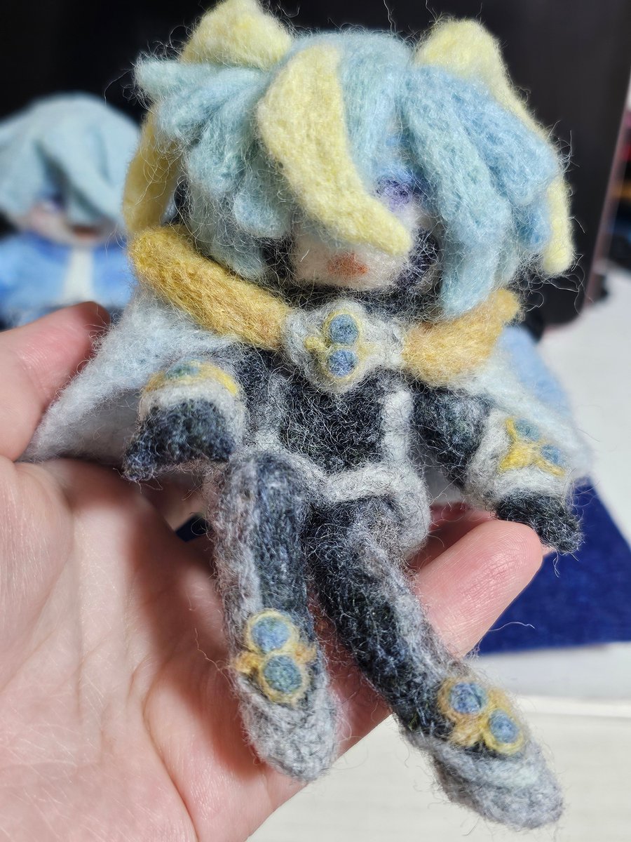 羊毛フェルト作る度にうちのキリくんとミセリア様を愛でてるのですが