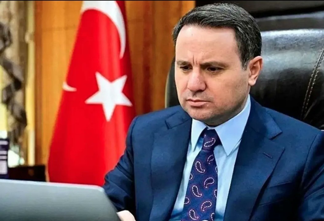 Adalette Akın Gürlek Bey dönemi başladı!
Birilerinin hazımsızlığı tam isabeti gösteriyor!
Hayırlı ve mübarek olsun inşallah!
#akıngurlek <a href="/adalet_bakanlik/">T.C. Adalet Bakanlığı</a>