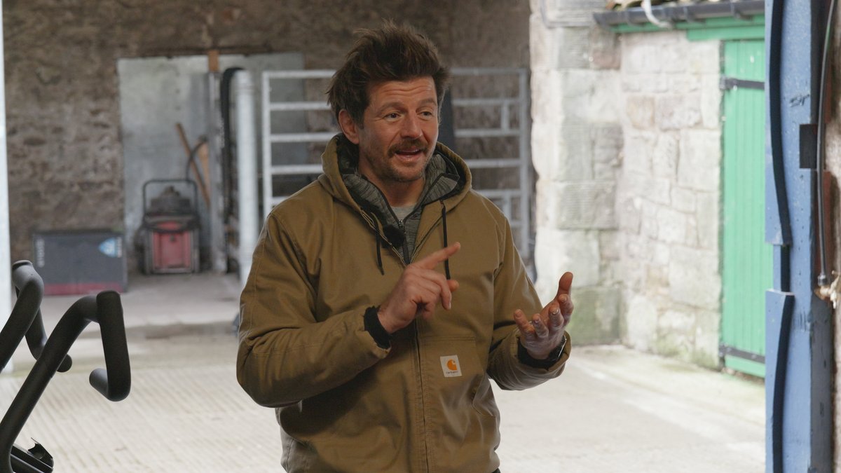 FarmstrongScot's tweet photo. From rugby boots to farm yards.

In our latest video, Peter Eccles looks at what wellbeing has meant to him through the different stages of his life.

Watch now ⬇️ https://t.co/Tiu0iSzvPh

#FarmstrongScotland #RuralWellbeing https://t.co/vSIkNwwqYH