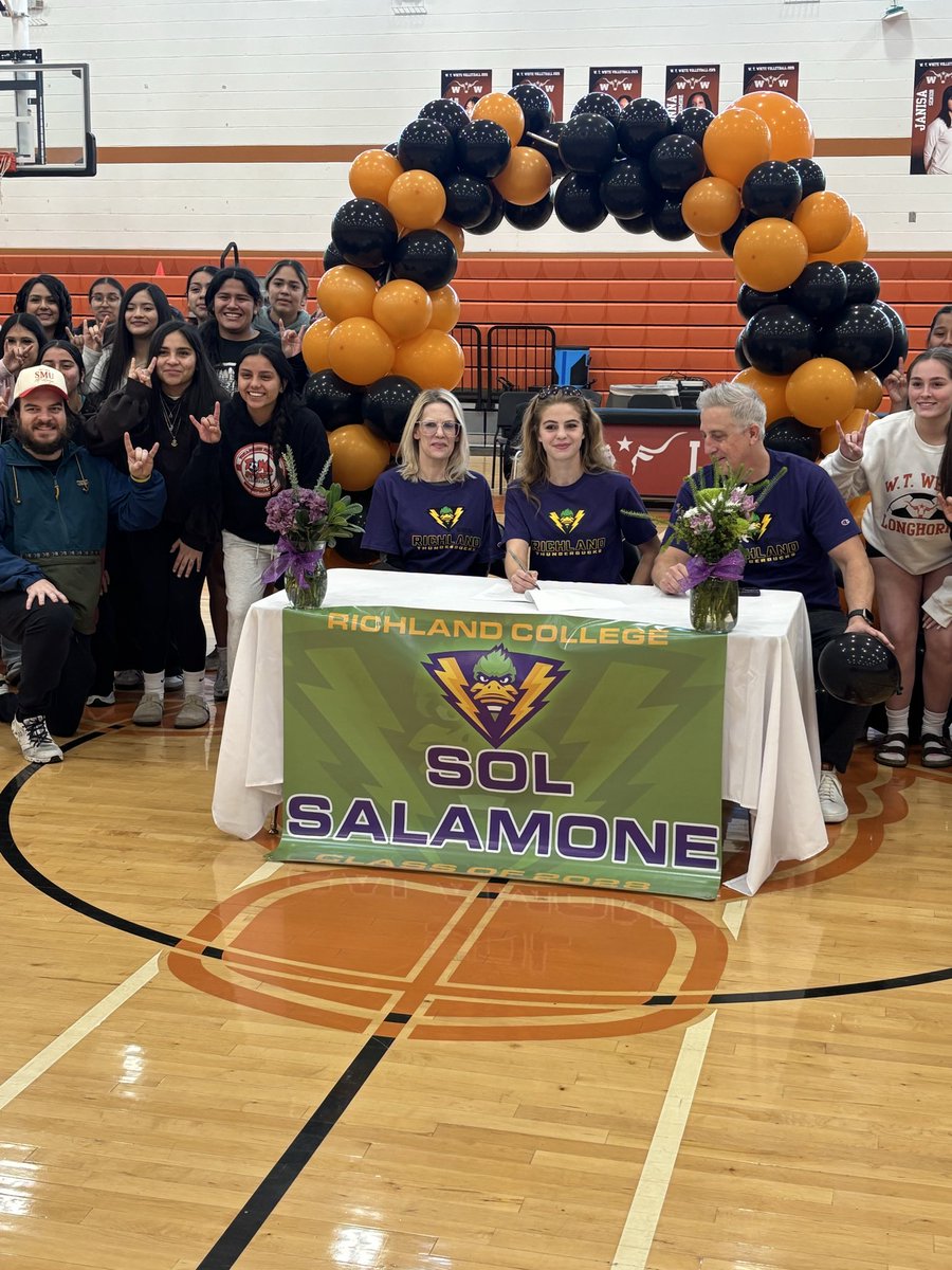 W.T. White Longhorns Athletics tweet media