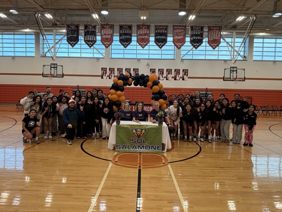 W.T. White Longhorns Athletics tweet media