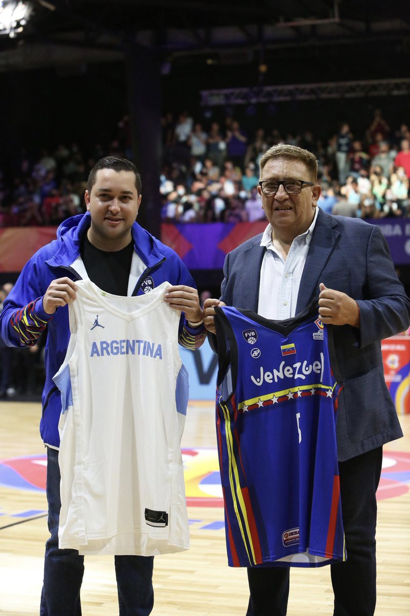 Hanthony tweet media