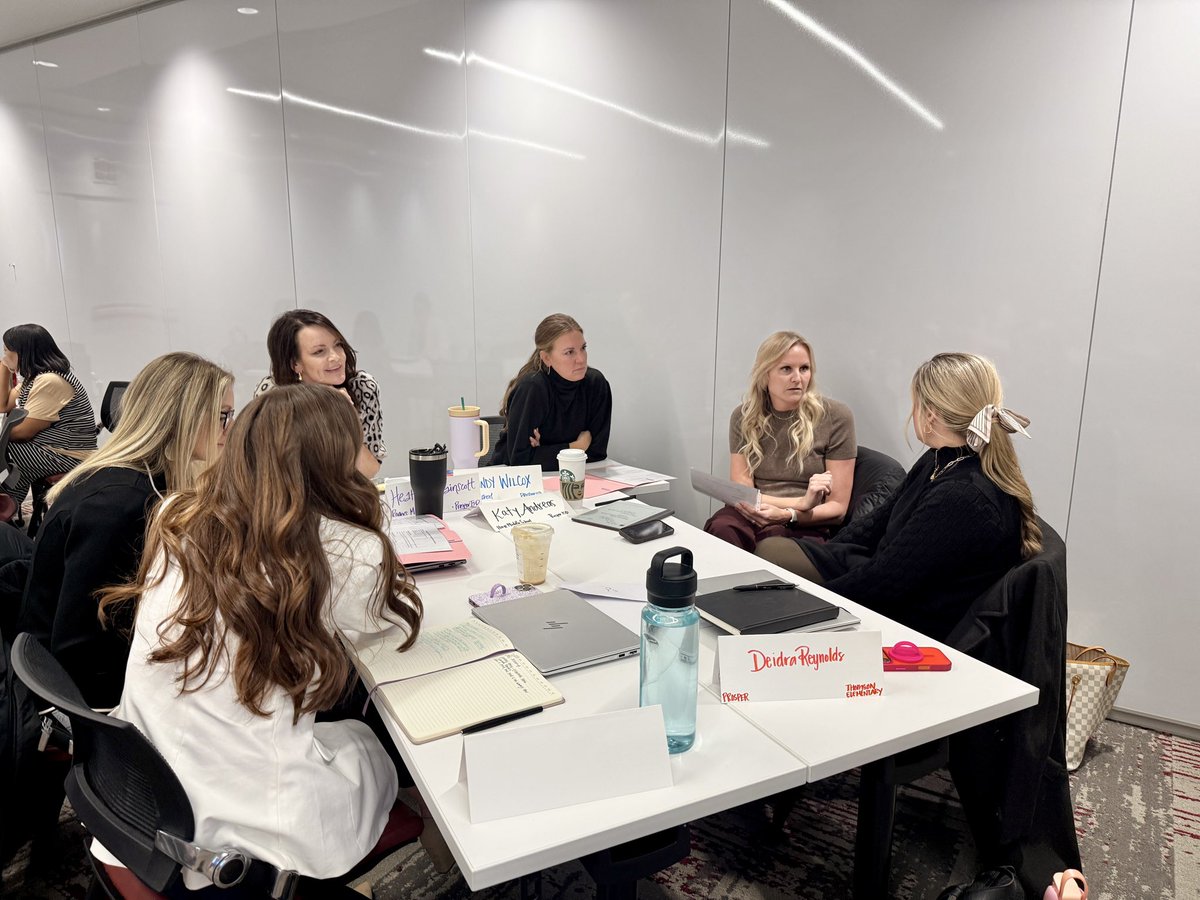 Regina Dumar tweet media