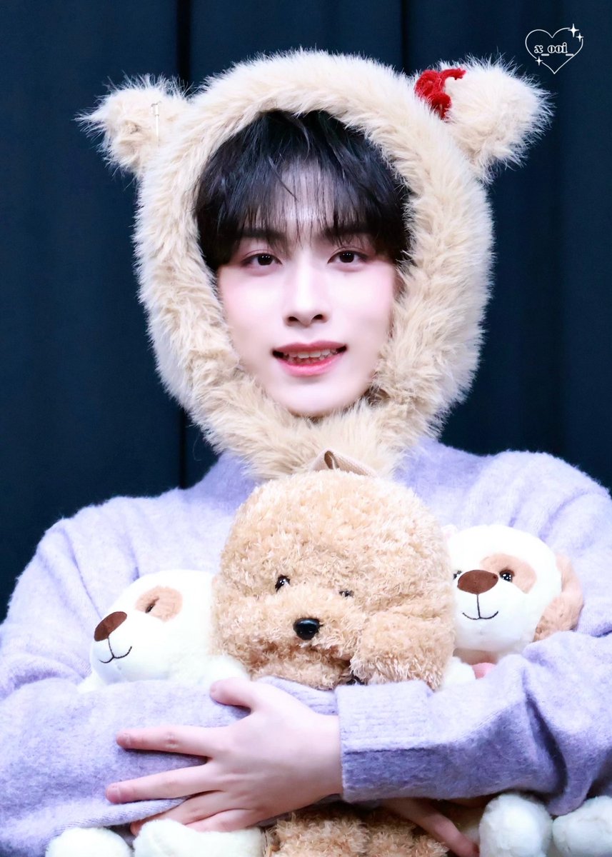 260207

🐶💜

#원어스 #ONEUS #시온 #XION #손동주