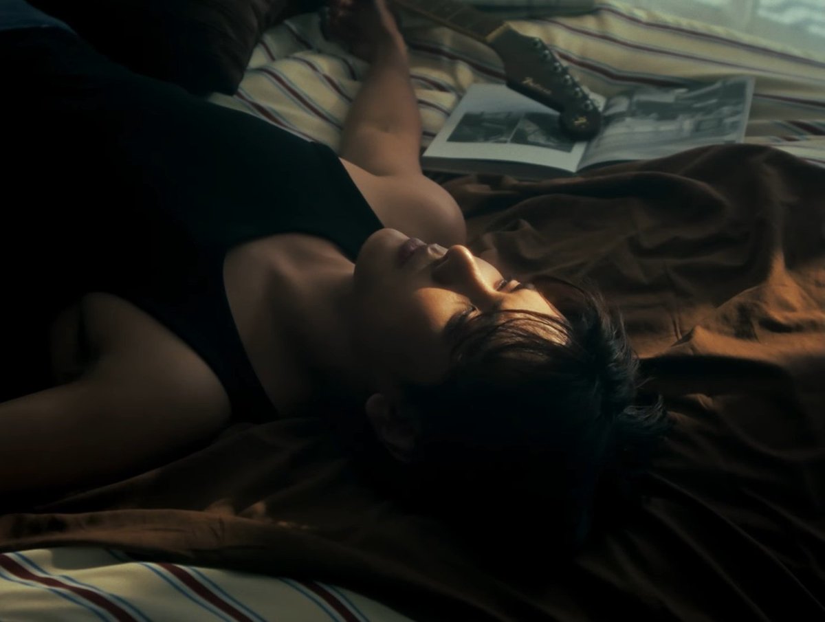 รีวิว ค้างคา ของจุง อาเชน หลังฟังครบ 100 ครั้ง โดยขยาย 

ภาพรวม : love scenario เวอร์ไทยมาก เพลงอกหักที่เหมือนเพลงรักสุด ๆ 
ด้านความไพเราะ : มี 100 ขอให้ 1 ล้าน เสียงหวานใส ฟังแล้วมู้ดดี้ รส อยากแดกเหล้า (เป็นการส่วนตัว) 
ครส ตอนฟัง : หูเคลือบน้ำผึ้งเดือนห้า 
มู้ด MV : โทนหล่อ