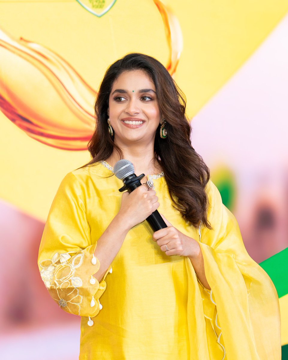 Trends Keerthy tweet media