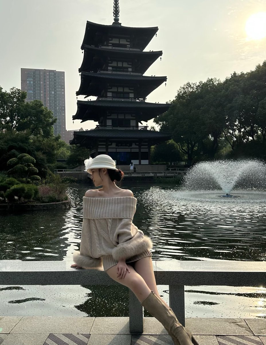bellla32968's tweet photo. 女友已回老家陪伴父母，过年期间比较空，外地来的朋友可以当你们免费导游，吃住也可以包，前提素质，也可做单，可验检 https://t.co/K0xw46FPxQ