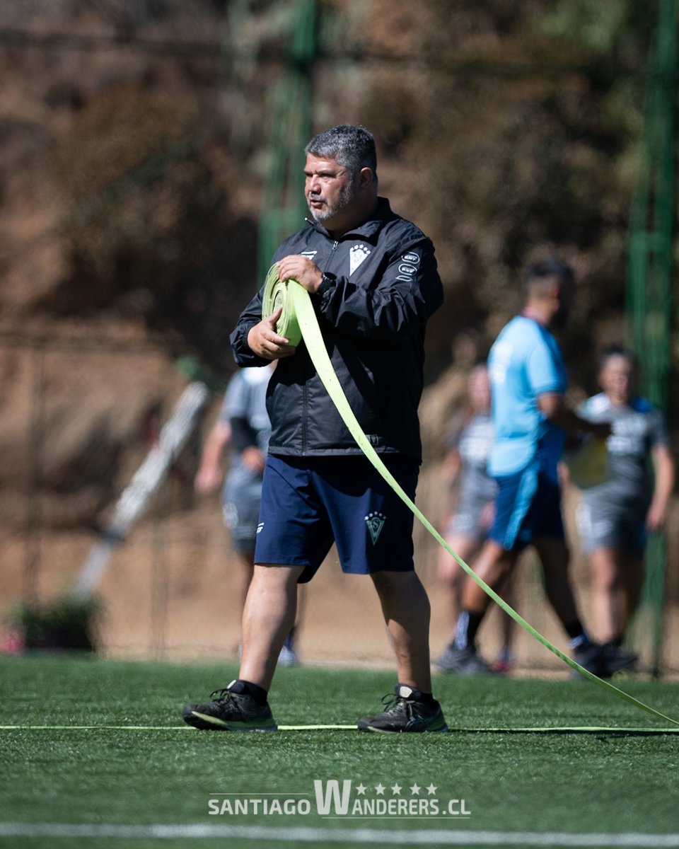 ¡Volvimos! El primer equipo de las Decanas ya se prepara para los desafíos de este 2026, así se vive la pretemporada 📸💪💚 #AdelanteWanderers