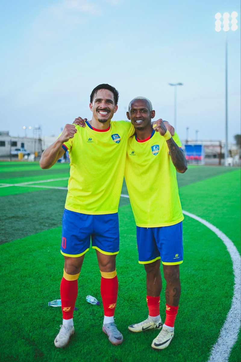 ليلة عيناوية بامتياز ،وجـعلها دائـمـة الـفـرحـة 🤩

#نادي_العين | #فخر_الباحة