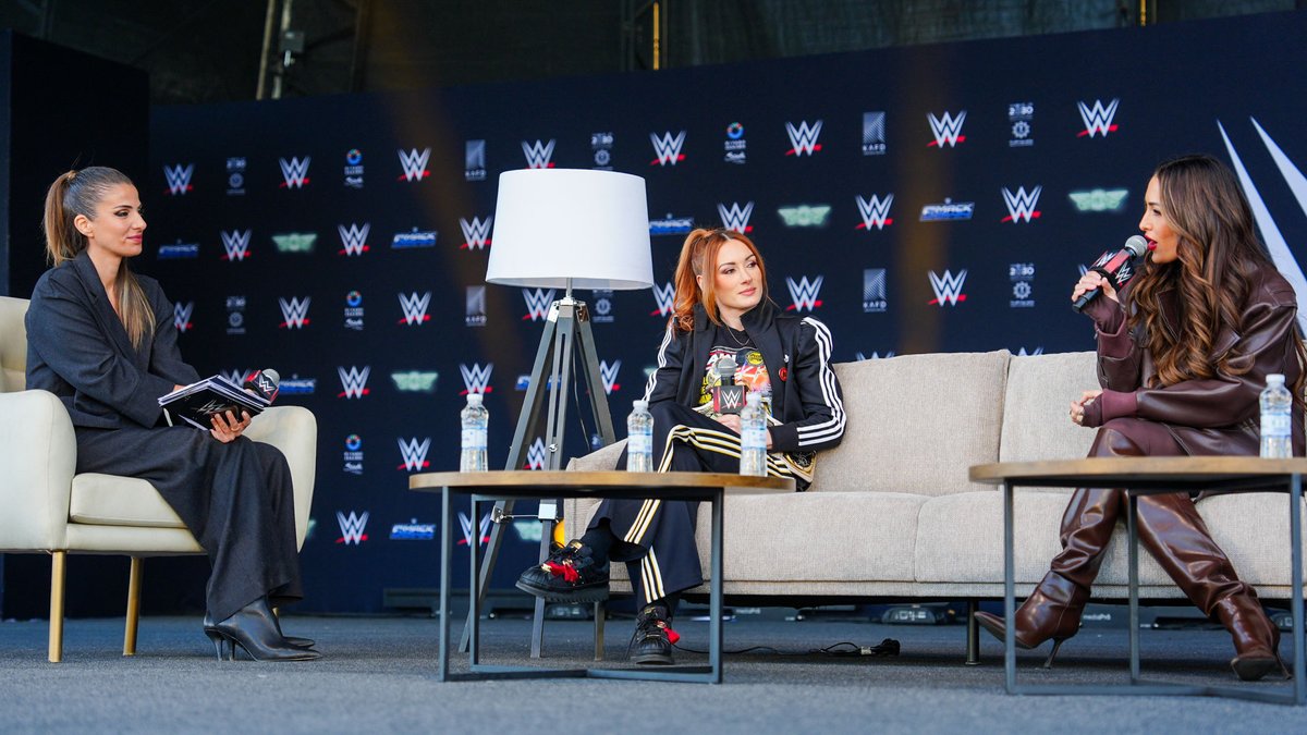 BeckyLynchSource.Com | Fansite tweet media