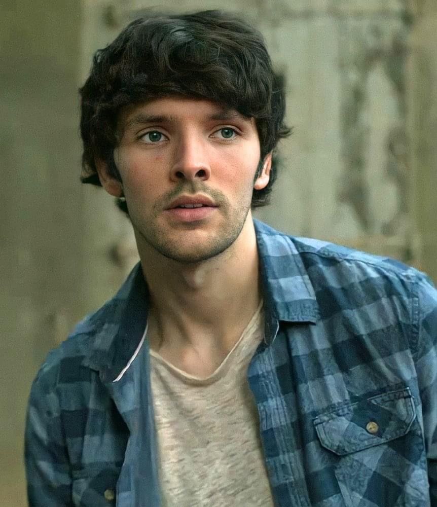 CMagnumfan's tweet image. Love our man #ColinMorgan  in his blue checked  shirt as #PaulAshton from #WaitingForYou