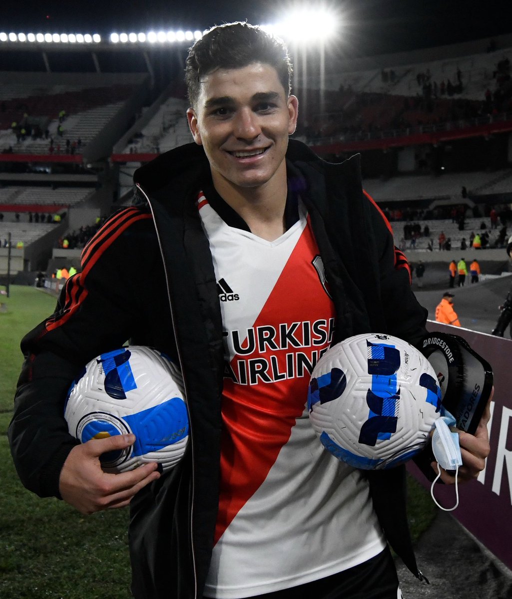 Que locura pensar que hace no mucho el nueve de River hizo SEIS GOLES en un solo partido.