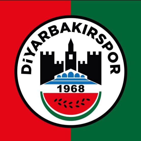 Üstünen tanımam her parçanın ayrı ayrı bi anlamı var.