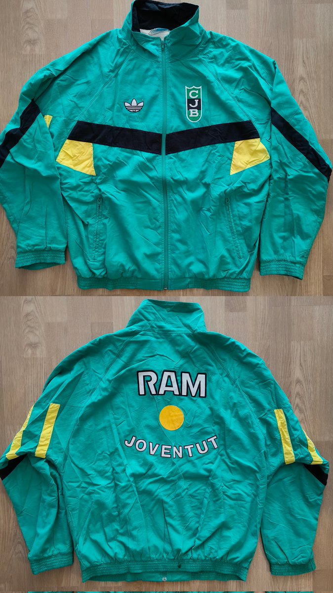 ElPenyArmari's tweet image. Hola, @rickyrubio9 👋🏻

A la @Penya1930, SOM EL BRESSOL 💚🖤 i  tenim una història llarguíssima que ho demostra. I què millor que lluir-la? Si en vols cap d'aquestes, sols tens que dir-ho!

Si ajudeu amb un RT i li arriba al Ricky, l'altra és sortejarà! Volem la Copa! 🏆 💚🖤