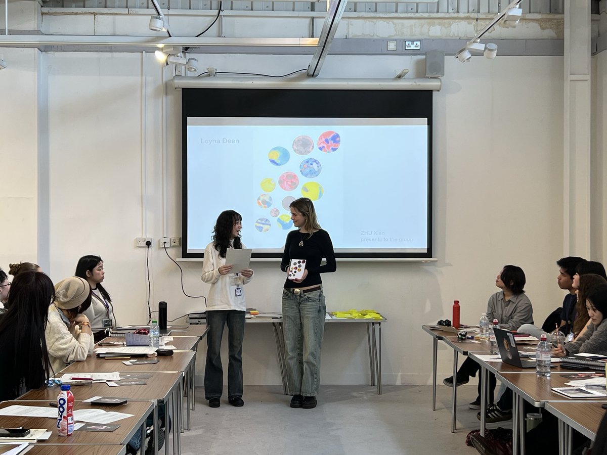 curation8's tweet photo. Joshibi students interviewed Loughborough students and then gave presentations to the class. Well done! https://t.co/LqkBxBfwj2